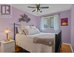 47 WINDEMERE CRESCENT - 28