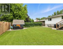 47 WINDEMERE CRESCENT - 44