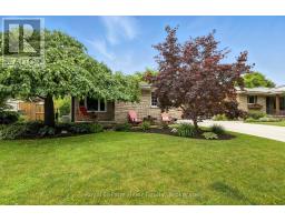 47 WINDEMERE CRESCENT - 47