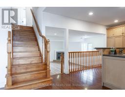59 - 30 EAGLE DRIVE - 19