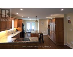 A - 12 CLAYTON STREET - 10