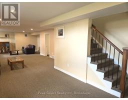 A - 12 CLAYTON STREET - 32
