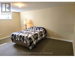 A - 12 CLAYTON STREET - 36