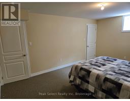A - 12 CLAYTON STREET - 37