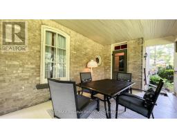 32 BAYFIELD TERRACE - 13