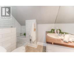 48 ELLIS AVENUE - 18