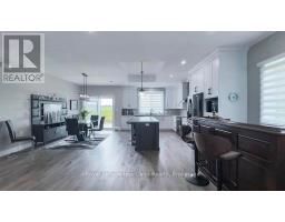 648 GLORIA STREET - 8