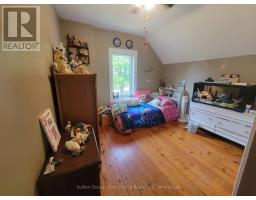 30 KING STREET N - 29