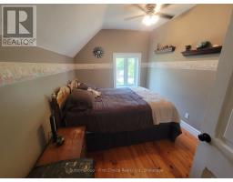 30 KING STREET N - 31