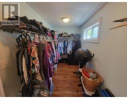 30 KING STREET N - 36