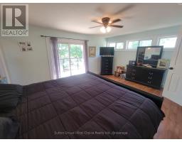 30 KING STREET N - 37