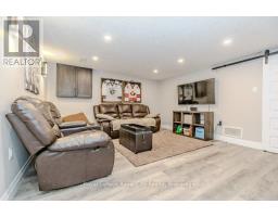 478 PINETREE CRESCENT - 18