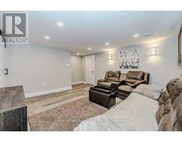 478 PINETREE CRESCENT - 19