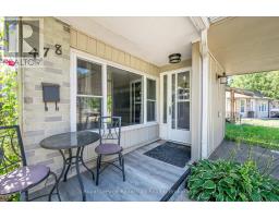 478 PINETREE CRESCENT - 2