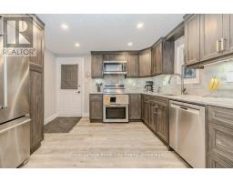 478 PINETREE CRESCENT - 8