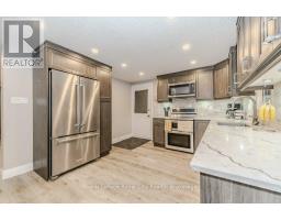 478 PINETREE CRESCENT - 9