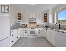 29 CASSON LANE - 14