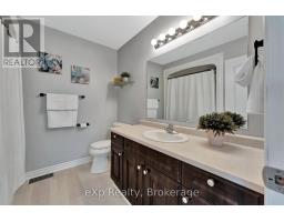 D2 - 12 BRANTWOOD PARK ROAD - 21