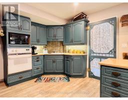 14 MCDONALD STREET W - 19