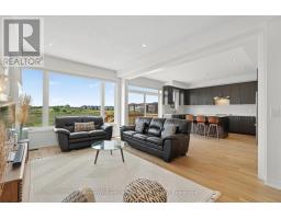 153 BLACKLOCK STREET - 3