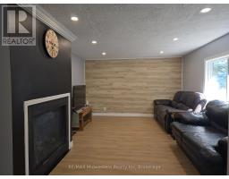 15 - 450 TREMAINE AVENUE E - 9