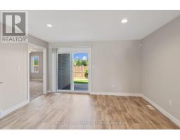 98 MOONSTONE CRESCENT - 13