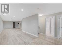 98 MOONSTONE CRESCENT - 23