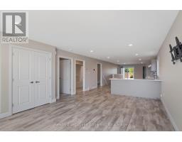 98 MOONSTONE CRESCENT - 5
