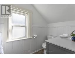 52 ONTARIO STREET N - 23