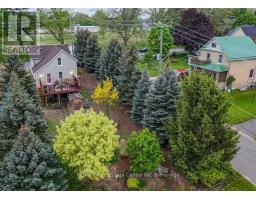 14 RIVERSIDE DRIVE W - 1