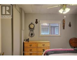 35 KALISCH AVENUE - 18