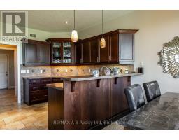77 MILLSON CRESCENT - 18