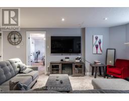 77 MILLSON CRESCENT - 35