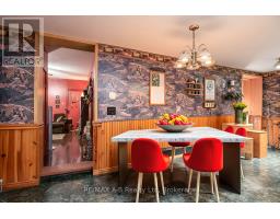 48 FRANKLIN DRIVE - 10