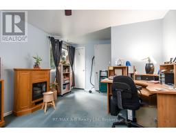 48 FRANKLIN DRIVE - 20