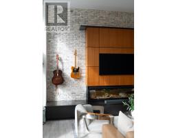 205 - 276 KING STREET W - 32