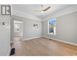 60 1/2 ST CATHARINE STREET - 37
