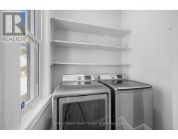 60 1/2 ST CATHARINE STREET - 39