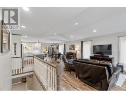 86 HURON STREET W - 17