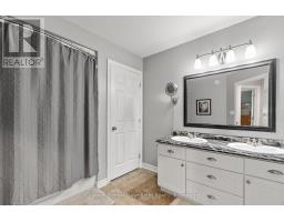 86 HURON STREET W - 23