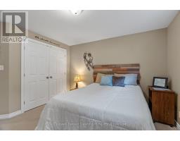 86 HURON STREET W - 31