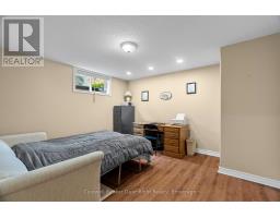 86 HURON STREET W - 33