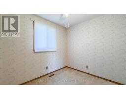 8 DUNSFORD CRESCENT - 27