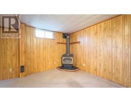 8 DUNSFORD CRESCENT - 39