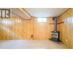 8 DUNSFORD CRESCENT - 40