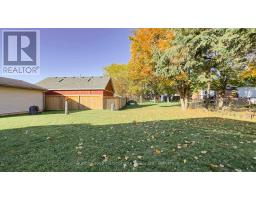 8 DUNSFORD CRESCENT - 48