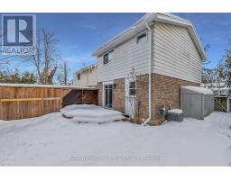 549 PARKVIEW CRESCENT - 22