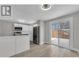 549 PARKVIEW CRESCENT - 5