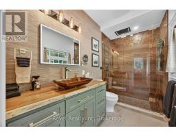 517 SILVERBIRCH DRIVE - 18