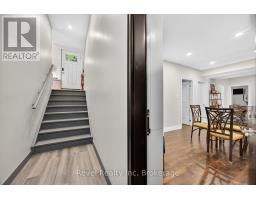 517 SILVERBIRCH DRIVE - 22